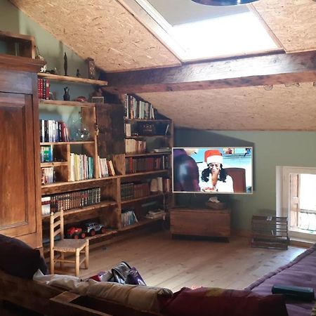 Maison Proche De La Nature Querigut Dış mekan fotoğraf
